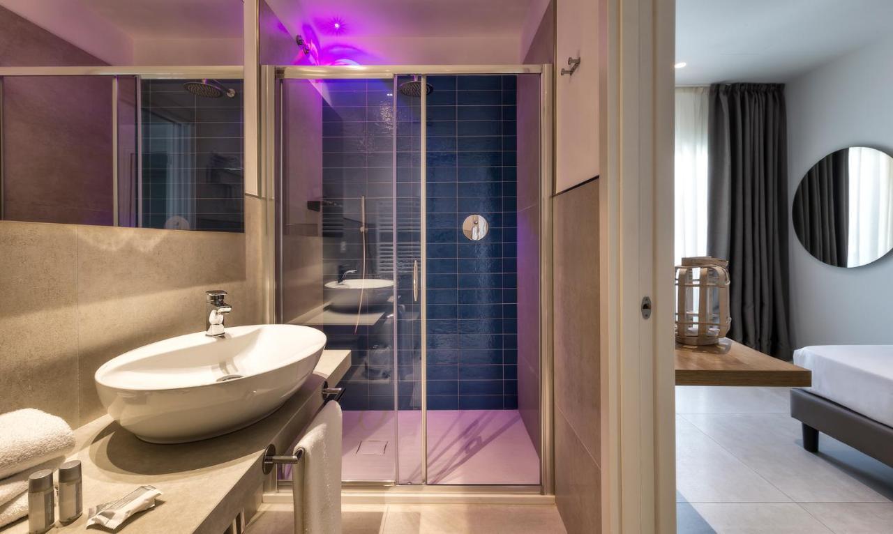 Superior Double Room,749401043:JPEG